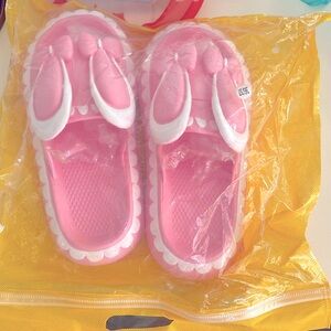 Women Cute Bunny Cloud Cushioned Pink Slippers NEW 36-37